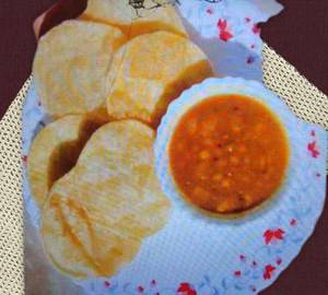 Fulka Luchi  4 Pcs With Gugni  with Mixed Acher.