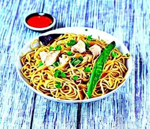 Chicken Hong Kong Noodles
