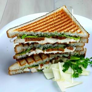 Creamy Mushroom Sandwich