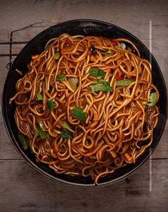 Schezwan Mushroom Noodles