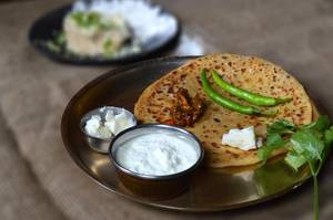 MAKAI LASAN CHEESE DA PARATHA