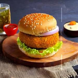 Veg tandoori panner burger
