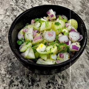 Onion salad