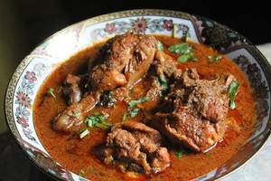 Chicken Kolhapuri Half [2pcs]