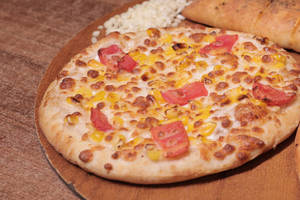 Tomato With Sweet Corn Pizza [7 Inches]