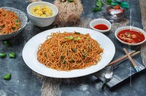 Kaju Schezwan Noodles