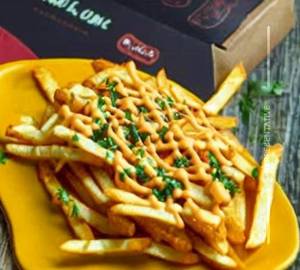 Cheesy peri peri fries