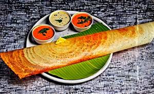 Butter Paneer Dosa