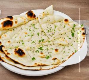 Garlic naan                                                                                                                                                           