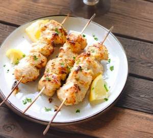 Lasooni Badam Surkh Tikka(6pc)