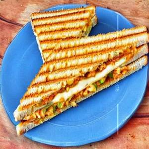 Peri peri chicken cheese sandwich