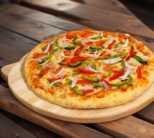 Onion capsicum pizza