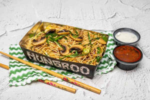 Mushroom Chilli Garlic Noodle