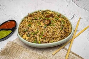 Wok Fried Chicken Noodle