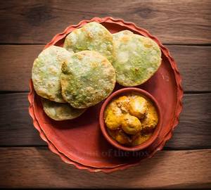 Mottorshuttir Kochuri And Aalur Dom