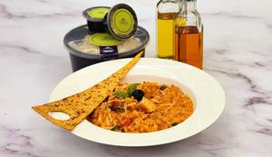 Garlic Tomato And Chicken Risotto