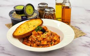 Spaghetti Nepolitana Con Pollo