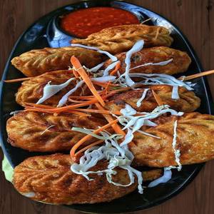 Veg Momos 8 pis