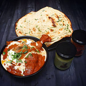 Kadai Chicken (2pcs) + Butter Naan (1pc)