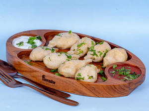 Veg Steam Momos (8 Pcs)
