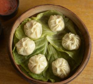 Steamed Soya Bean Momos [6 Pcs]