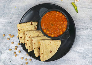 Purani Dilli Chole + Plain Phula 4 Nos