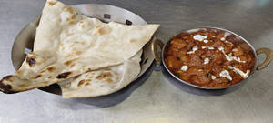 Butter Naan (1pc) + Dum Aloo Kashmiri