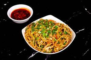 Veg Hakka Noodles
