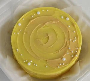 Eggless Classic Mango Bento Cake