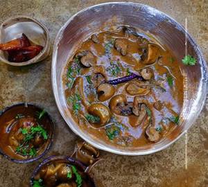Mushroom Curry