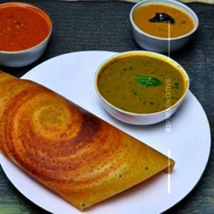 Cheese Special Chutney Dosa                                                                                 