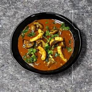 Mushroom Babycorn in Corrinder Sauce