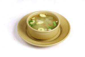 Veg clear soup