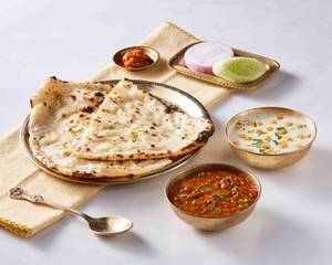 Paneer Naan With Dal & Raita