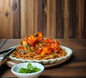 Paneer Chilli (gravy) & Veg Noodles