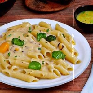 Creamy White Veg Pasta 