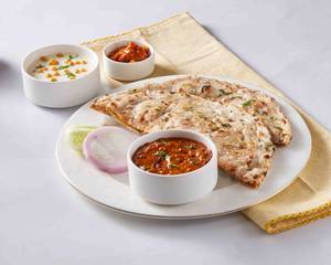Aloo Kulcha With Dal & Raita