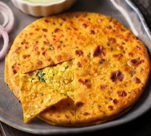 Paneer pyaaz paratha