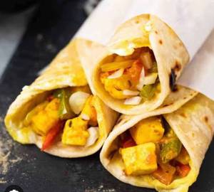 Aloo paneer cheese frankie