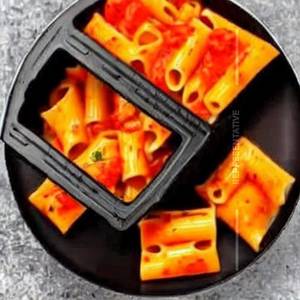Paneer pasta red
