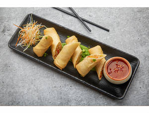 Veg Spring Rolls - 6 Pcs