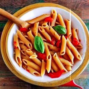 Veg pasta red