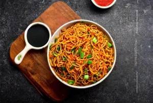 Veg Schezwan Noodles [Triple]