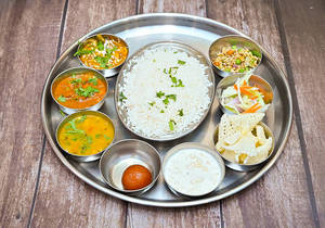 Veg Thali With Full Rice
