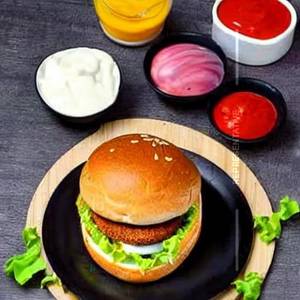 Veggie Cheese Paneer Burger