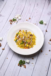 Veg Masala Poha {200 Gm} Serves 1