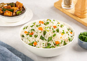 Veg Fried Rice With Chilli Paneer