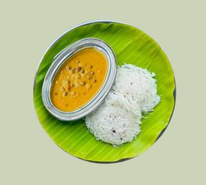 Idiyappam [2 Pieces] With Kadala Curry