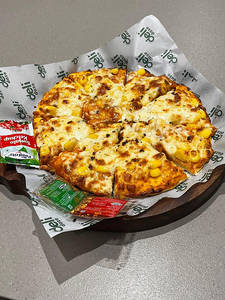 Cheese And Corn Pizza [8 Inches]