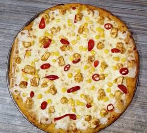 Golden Corn & Paneer Pizza